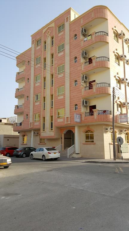Golden Seasons Furnished Apartment サラーラ エクステリア 写真