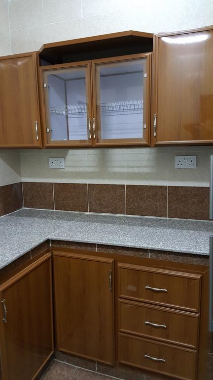 Golden Seasons Furnished Apartment サラーラ エクステリア 写真